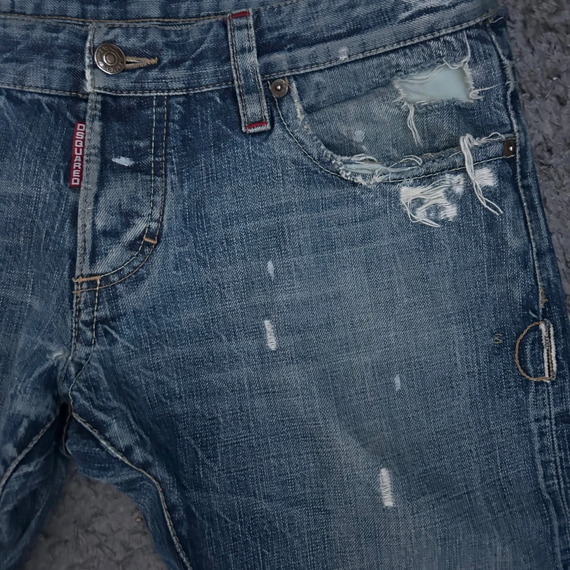 Dsquared2 jeans med slitningar - 2