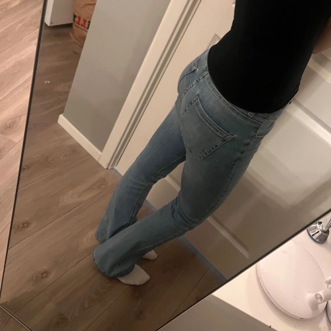 Ljusblå bootcut jeans från ONLY - 1