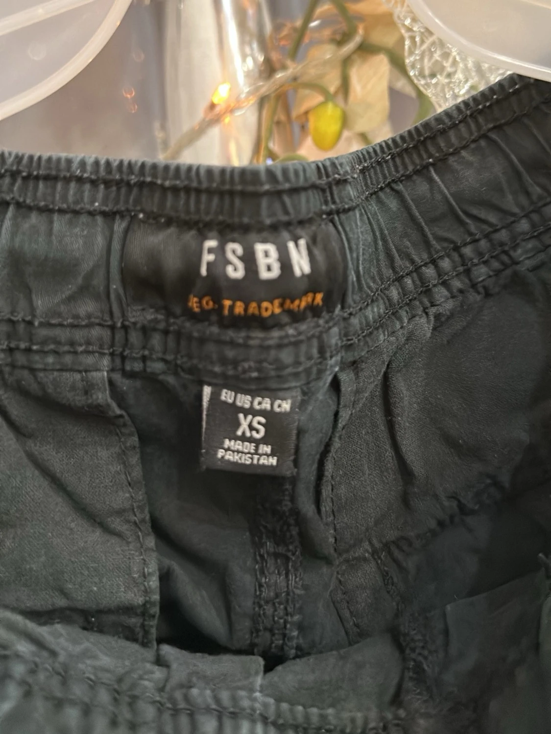 Svarta shorts från FSBN med snörning - 1