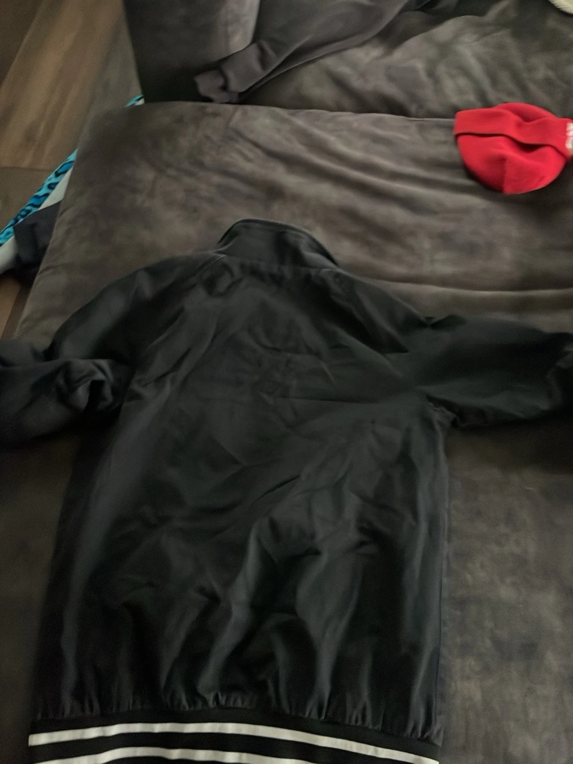 Svart vindjacka från LFC med vita detaljer - 2