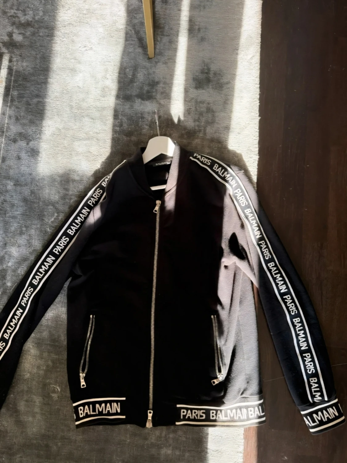 Svart tröja från Balmain Paris