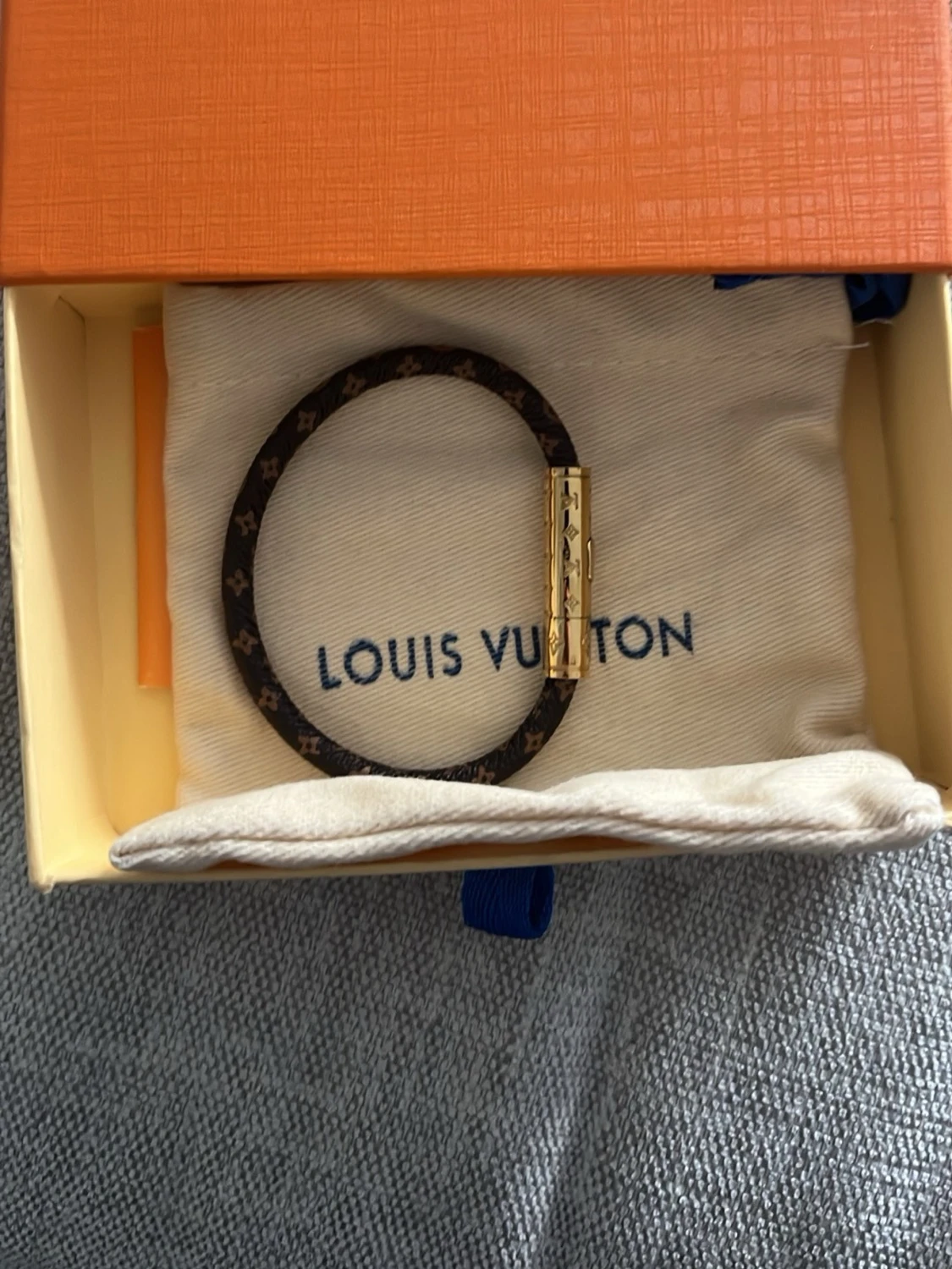 Louis Vuitton monogram armband