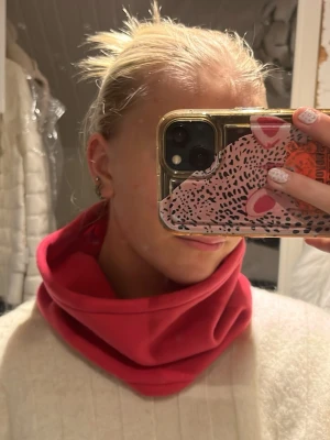 Rosa buff #02 💕 - SISTA ! Supermjuk rosa buff i fleece 💕 egensydd och perfekt till afterskin eller i skolan!