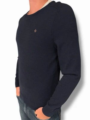 Morris Tröja - Morris Tröja | Skick 9/10 inga defekter | Färgen marinblå och storlek L | Nypris ca 1500kr | Hör av er för mer information/bilder! 