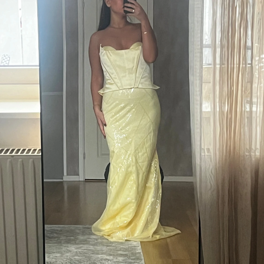 Gul aftonklänning - 3