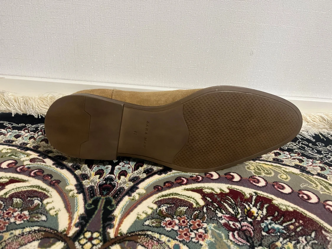 Säljer ett par skor 