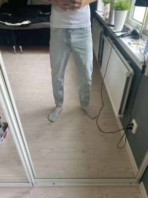 Weekday jeans - Weekday jeans, aldrig använda. Nypris 749. 