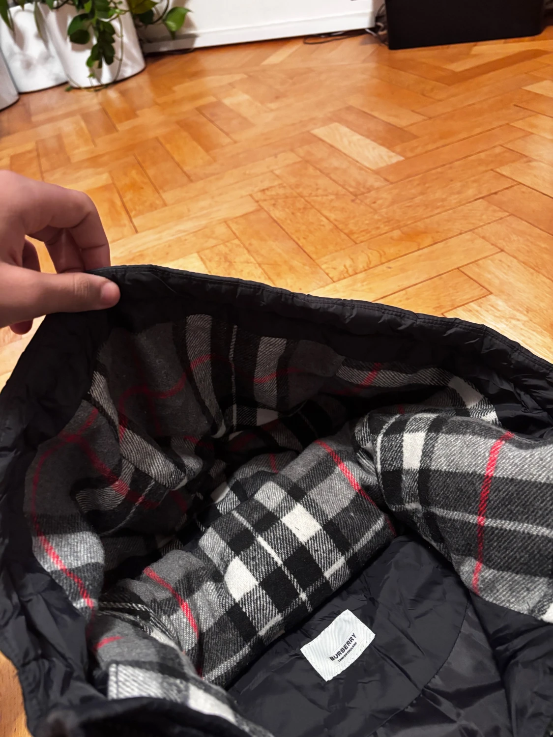 Svart pufferjacka från Burberry - 3