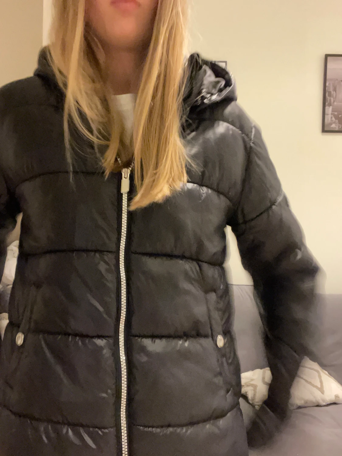 Svart pufferjacka från ONLY med huva - 2