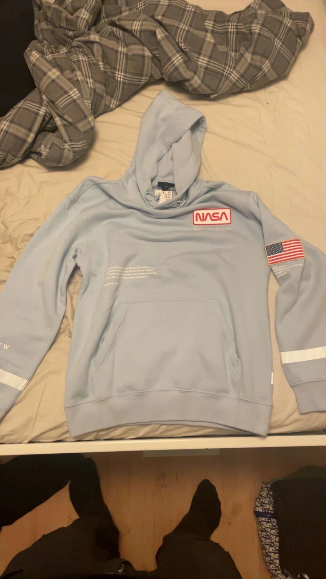 Ljusblå NASA hoodie med flagga - 1