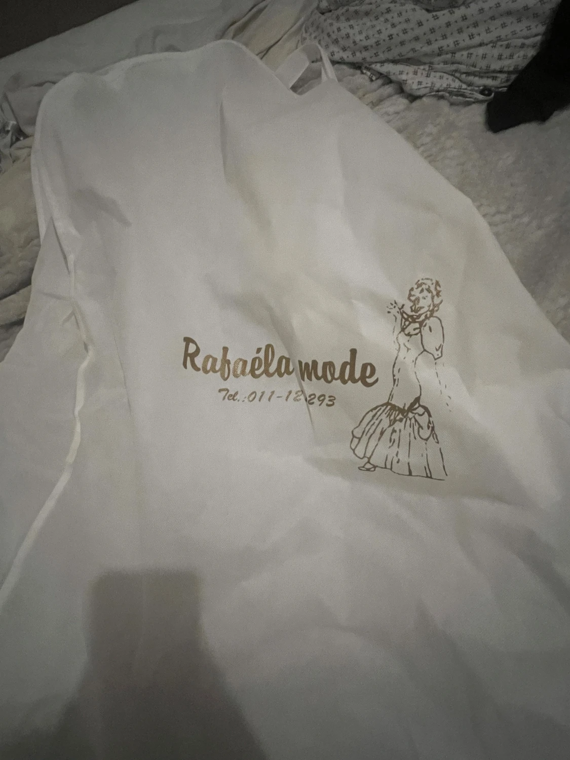 Vit långklänning från Rafaëla Mode