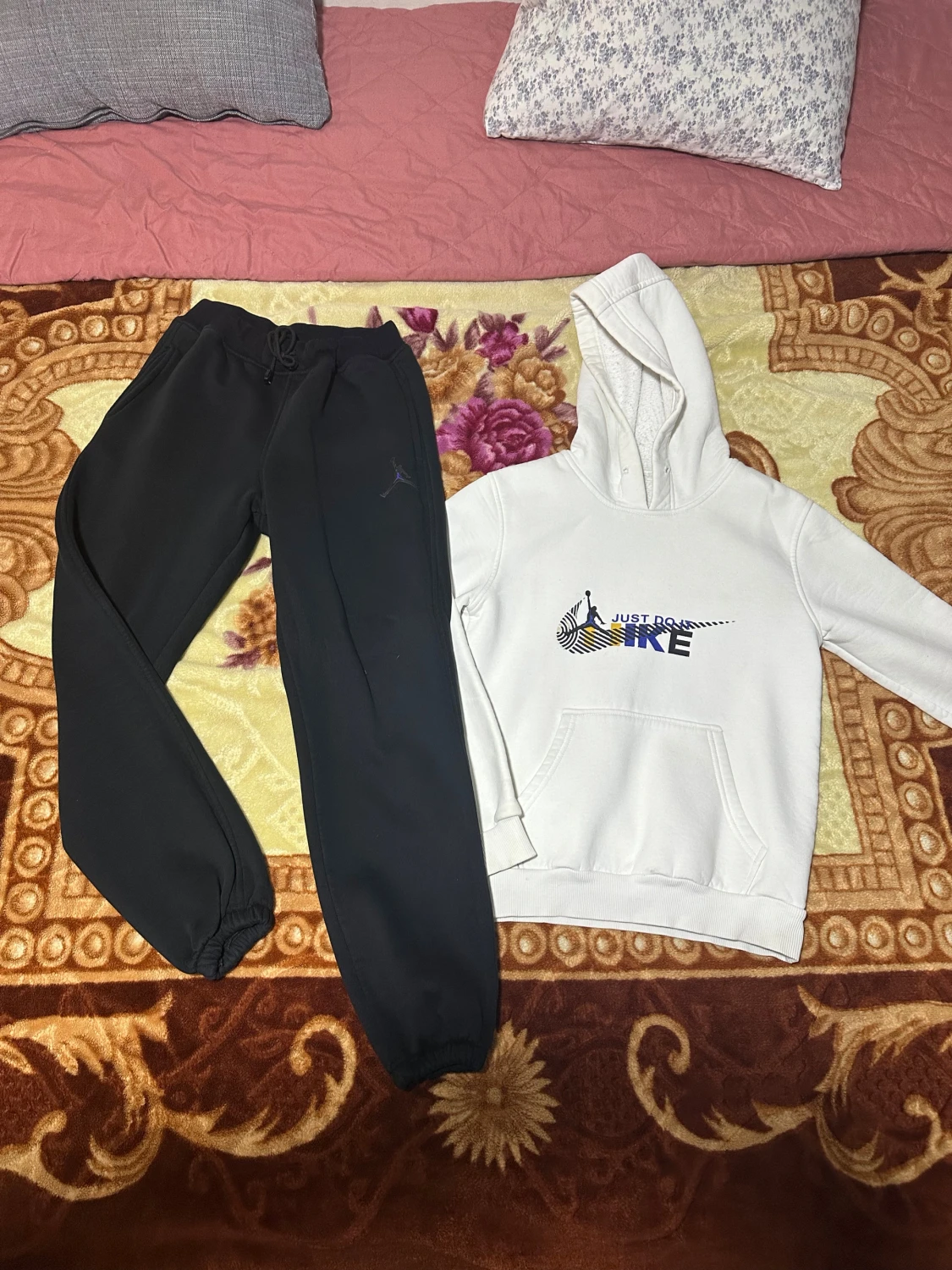 Blå pufferjacka från Nike med huva - 5