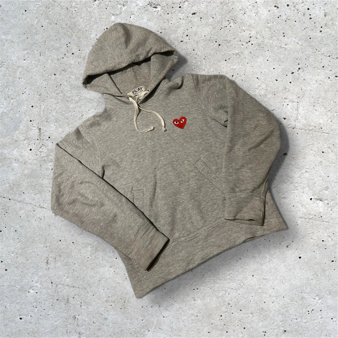 Grå hoodie Comme des Garçons Play