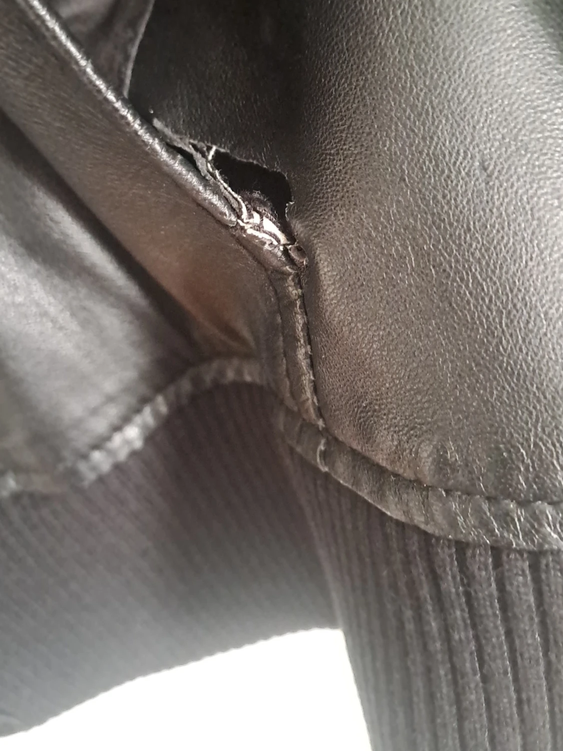 Svart klassisk skinnjacka - 1