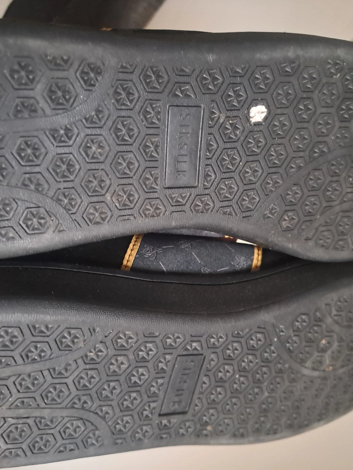 Svarta sneakers från SikSilk - 2