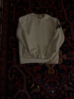 Stone Island tröja  - Stone Island tröja till salu storlek M pris kan diskuteras Ofc denne storlek M men passar också i S 