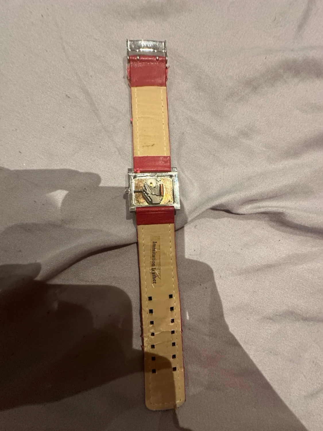 Röd klocka från Faded Glory - 2