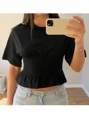 Gina topp - Utsåld scrunsh topp från Gina Tricot. Använd fåtal gånger så som ny. Nypris 279kr men finns inte att köpa längre. Säljer då den inte kommer till användning. Tryck gärna på köp nu. 