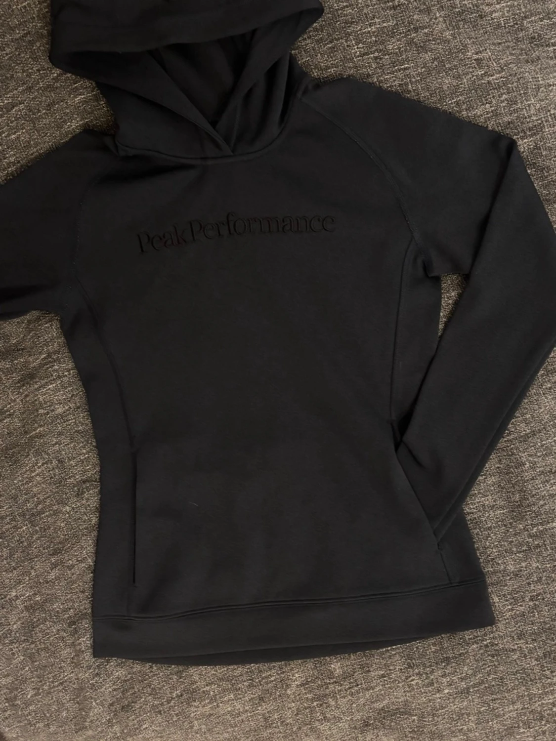 Peak Performance hoodie