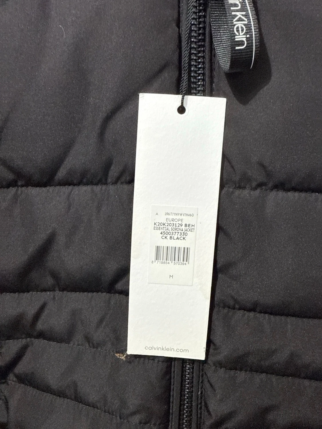 Svart pufferjacka från Calvin Klein - 2