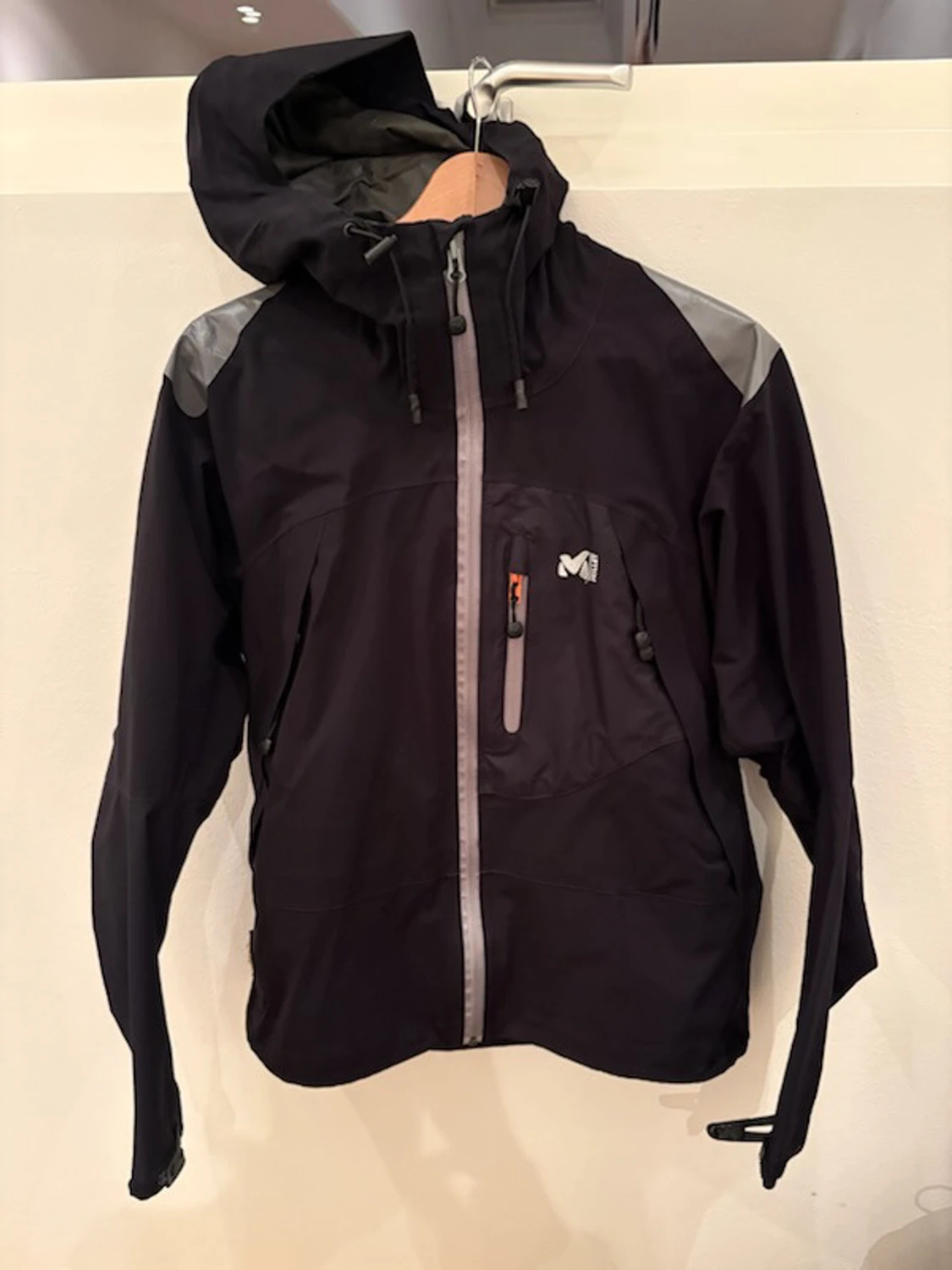 Skaljacka i Gore tex från Millet