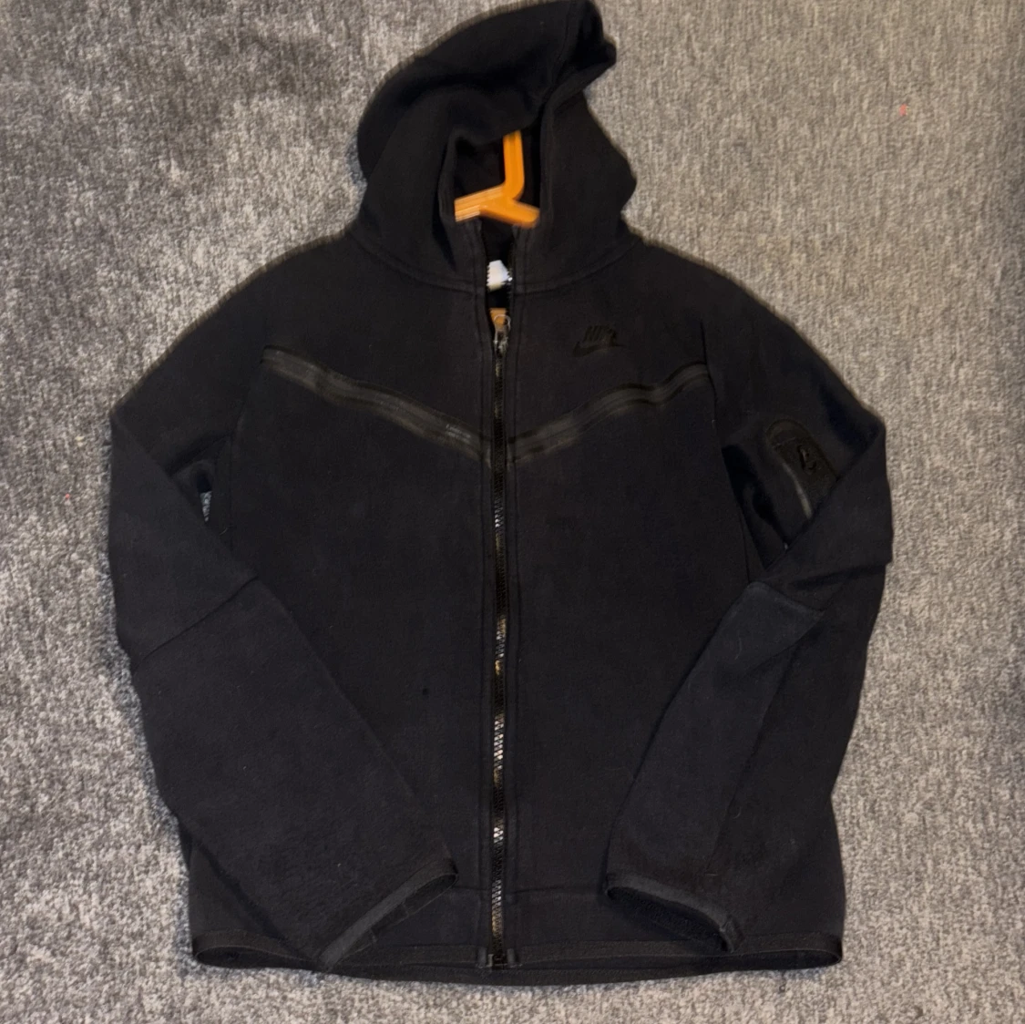 Svart hoodiejacka från Nike