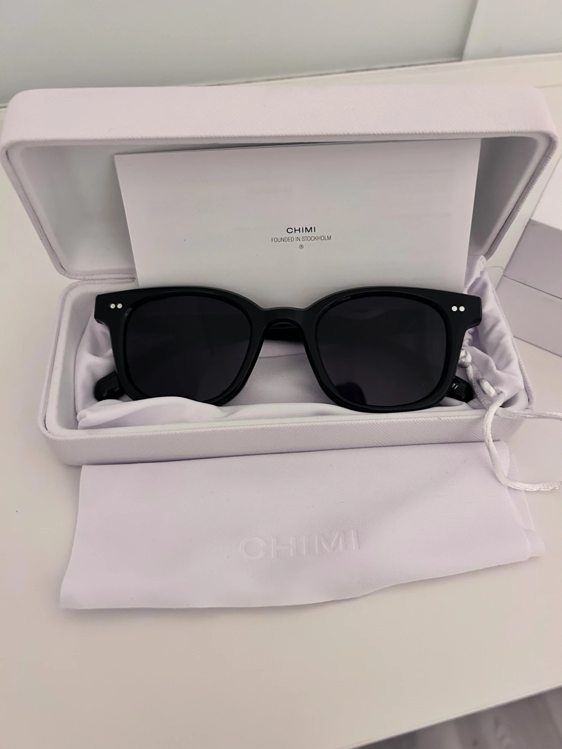 Svart CHIMI solglasögon