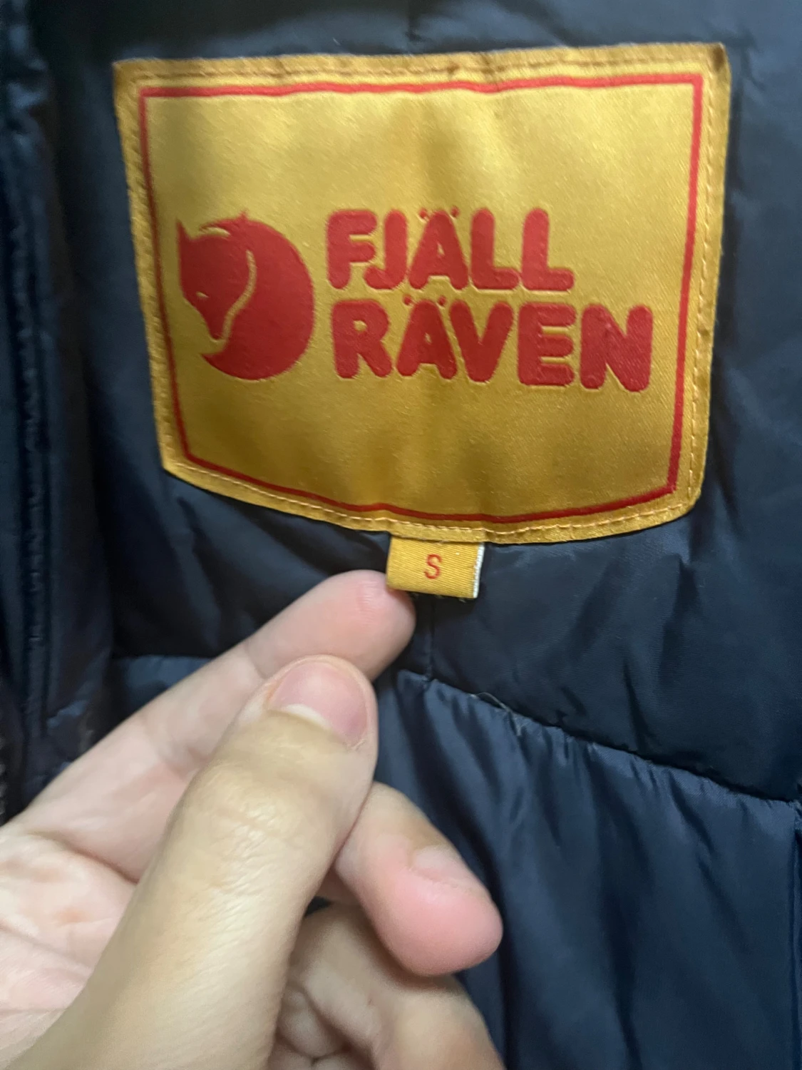 Mörkblå dunjacka från Fjällräven S - 3