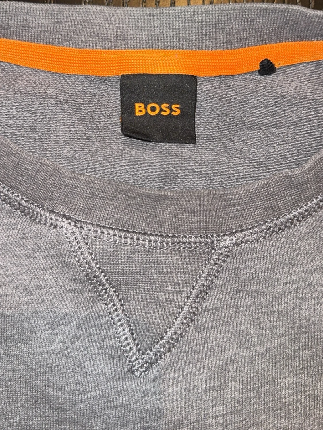 Grå sweatshirt från BOSS - 1