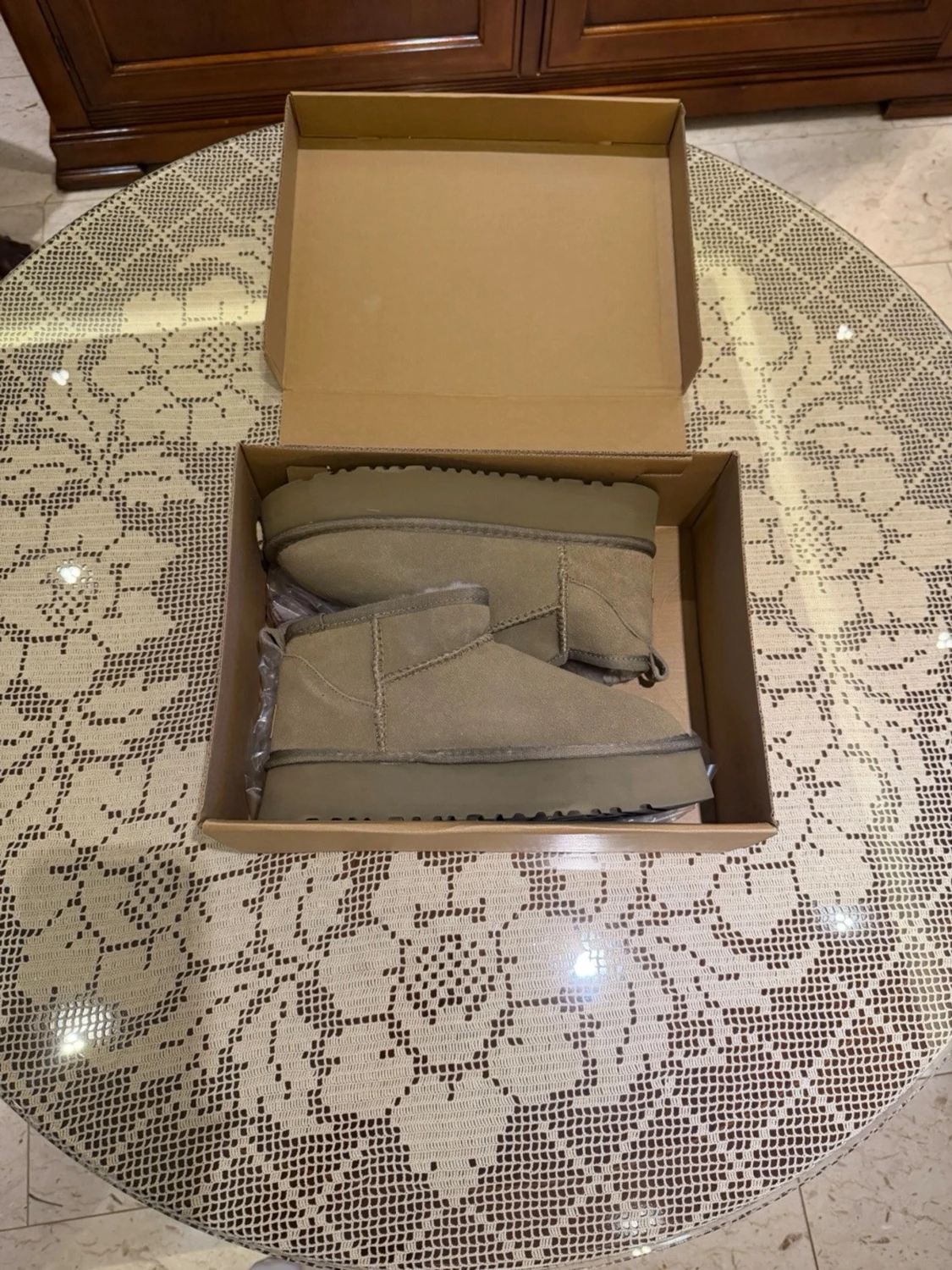 Beige UGG boots med pälsfoder - 2