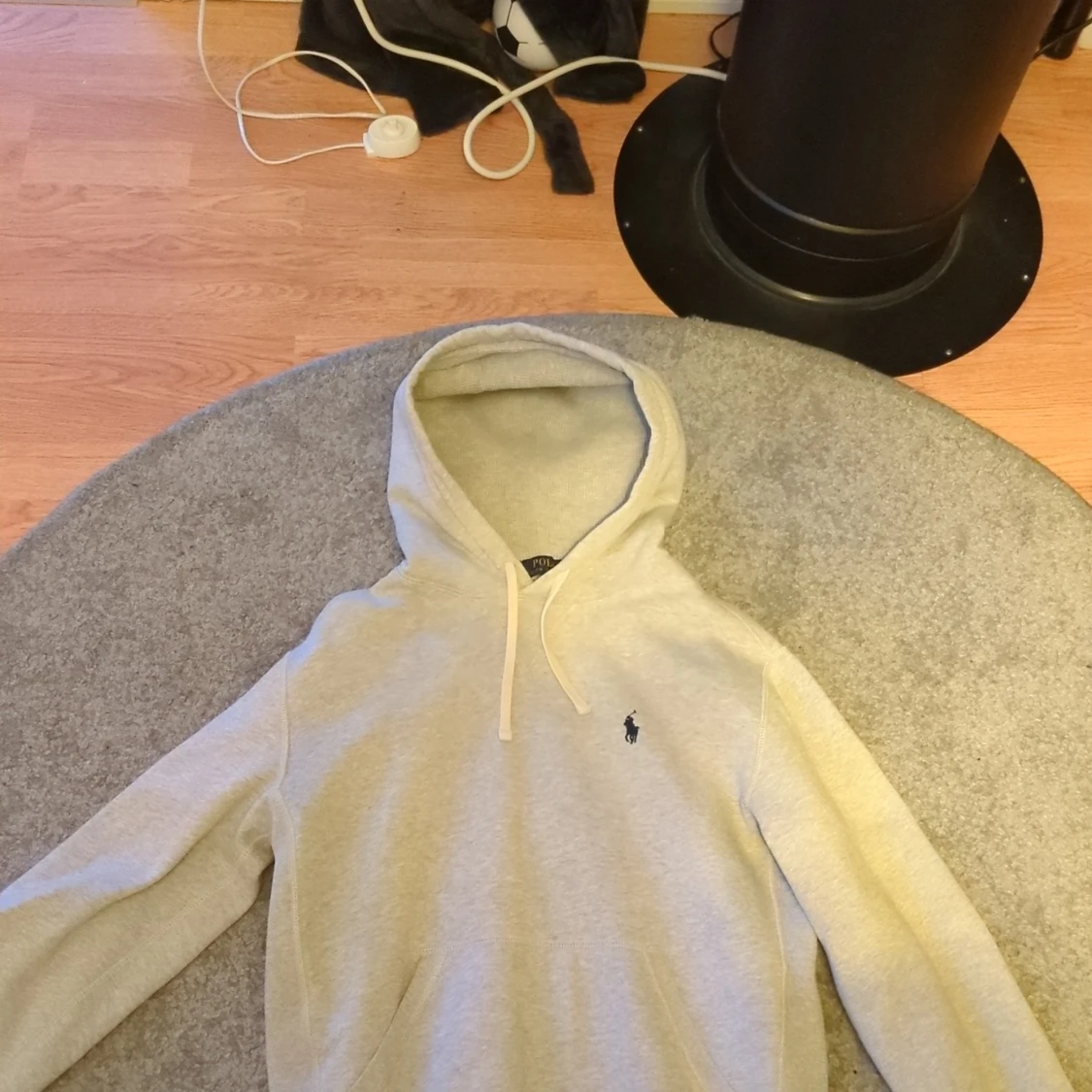 Grå hoodie från Polo Ralph Lauren - 2