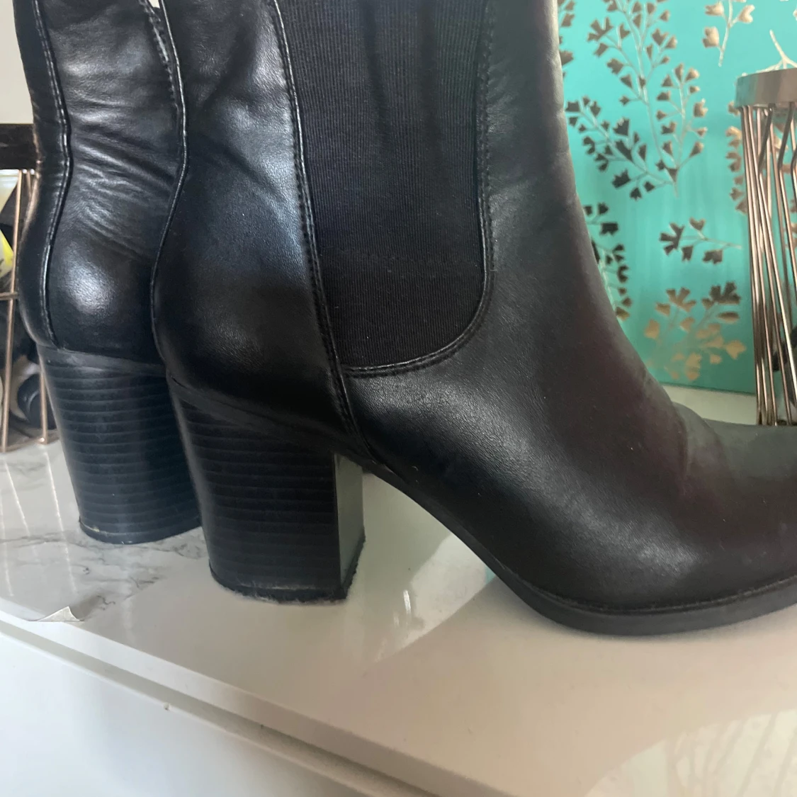 Svarta chelsea boots med klack - 2
