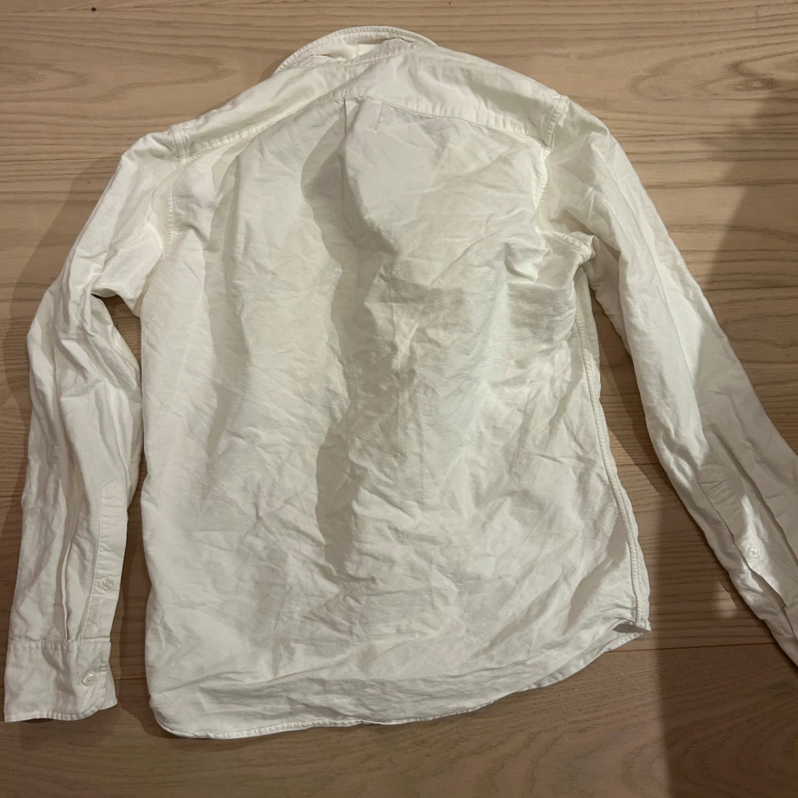 Vit långärmad skjorta från H&M - 1