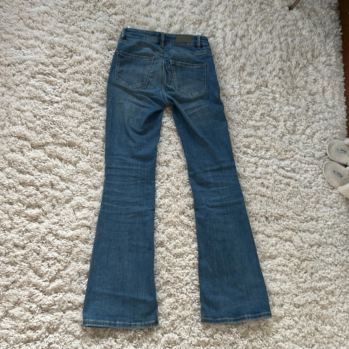 Blå bootcut jeans💘 - 3