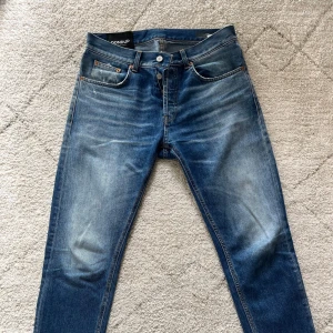 Dondup jeans  - ”Dian” passform, slim/tapered. Passar någon som är runt 175 cm lång. Fint skick 
