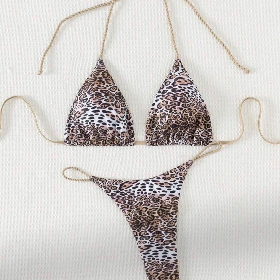 Leopardmönstrad bikini med snörning - 3