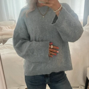 Stickad tröja mohair - Stickad mohair tröja från hm, Använd några gånger men i toppen skick. 