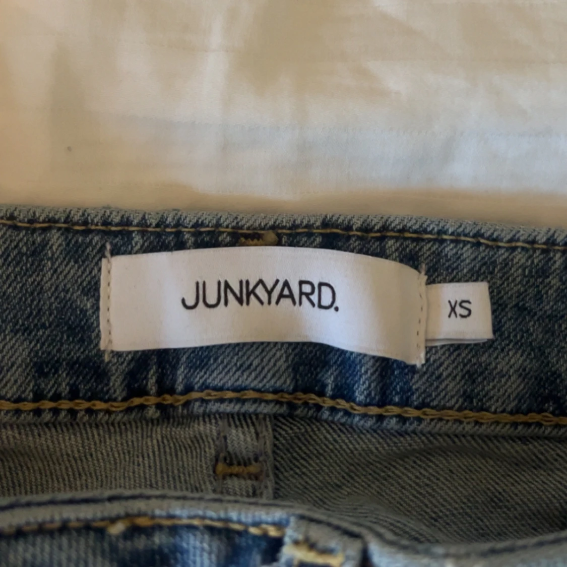 Ljusblå raka jeans från Junkyard XS - 2