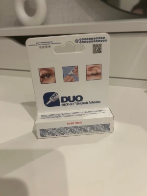 Ögonfranslim - Populära Duo Quick Set ögonfranslim i helt nytt skick. 