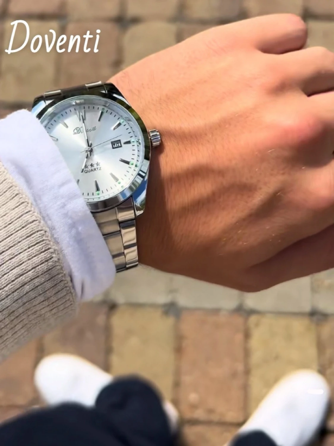 Silverfärgad klocka x Doventi  - 3