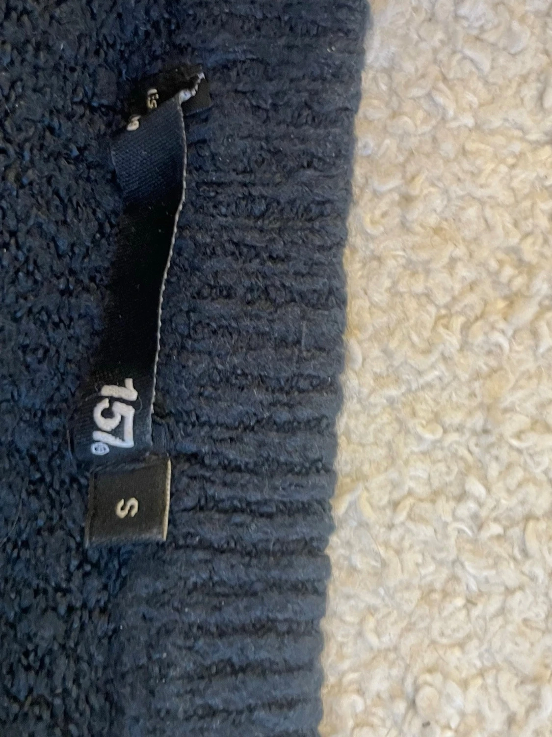 Marinblå stickad tröja  - 2