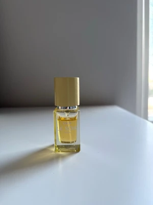 Caia Le Soir Lumière  - 15 ml. Se bilder. 