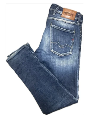 Replay Anbass jeans - Nästintill oanvända jeans W31 L32 Modellen är 180cm lång Slimfit Fler snygga jeans i min profil! Lämna gärna prisförslag och fråga om du har någon fundering