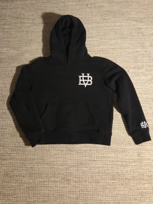 Bvaldi hoodie - Svart Bvaldi hoodie i storleken XS.