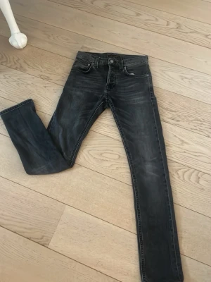 Nudie jeans grim Tim  - Ett par schyssta nudie jeans i bra skick 