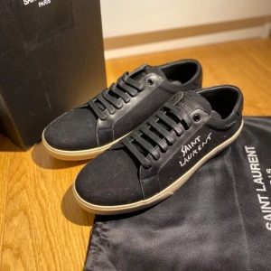 Saint Laurent skor 41 - Saint Laurent skor storlek 41.  Oanvända 