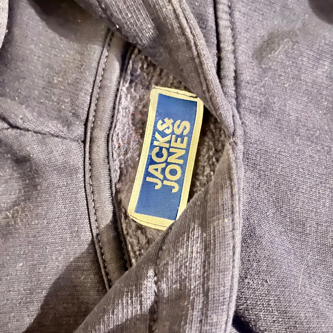 Mörkblå hoodie från Jack & Jones - 3