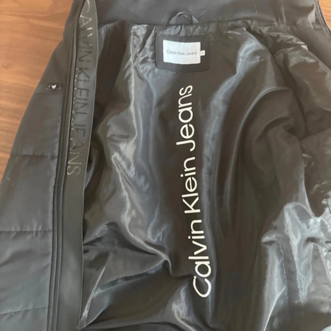 Svart jacka från Calvin Klein Jeans - 3