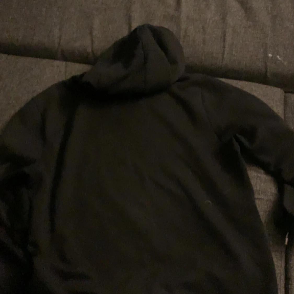 Svart hoodie från Hugo Boss - 2
