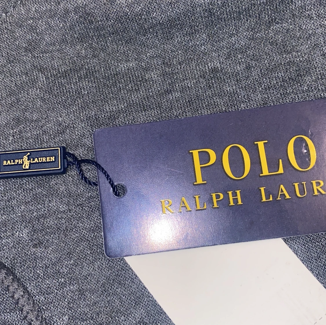 Grå hoodie från Polo Ralph Lauren - 3